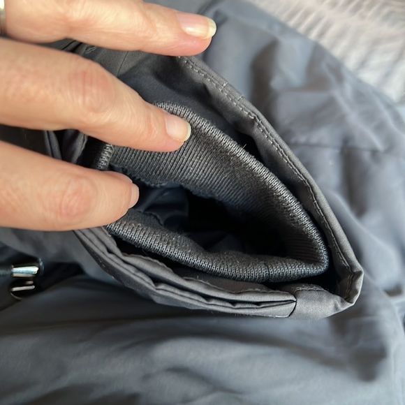 NUTEXROL Women's Heavy Thicken Puffer Down Warm Parka with Faux Fur Hood - Picture 16 of 17